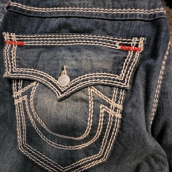 Authentic True Religion Cut Off Shorts - Picture 4 of 8